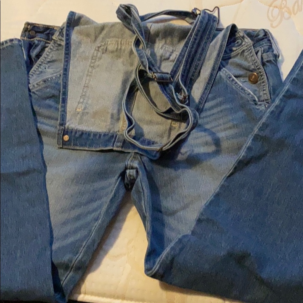 Jeans - Picture 2 of 5